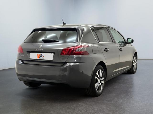 Peugeot 308 image 2