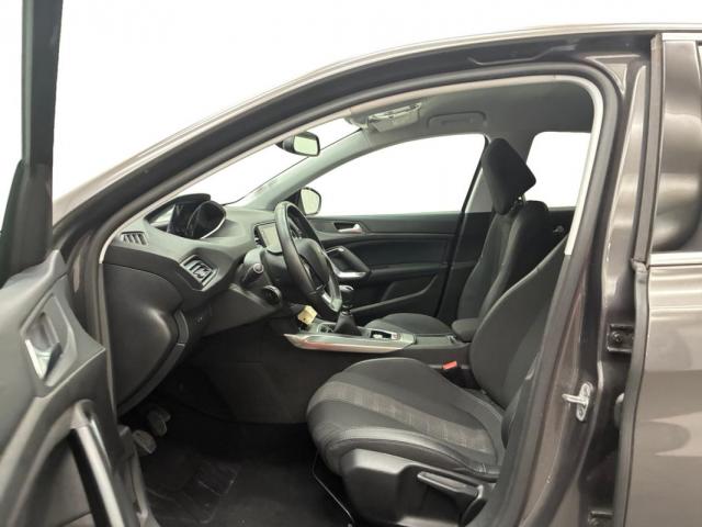 Peugeot 308 image 6