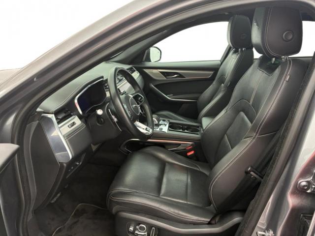 Jaguar F-Pace image 4