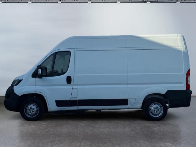 Peugeot Boxer image 2
