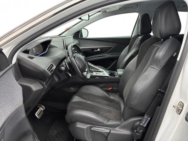 Peugeot 3008 image 3