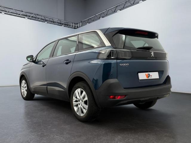 Peugeot 5008 image 1