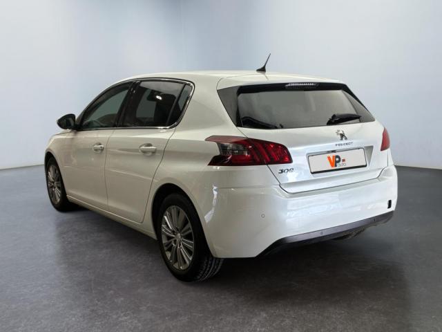 Peugeot 308 image 1
