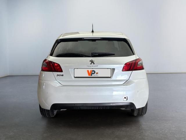 Peugeot 308 image 2