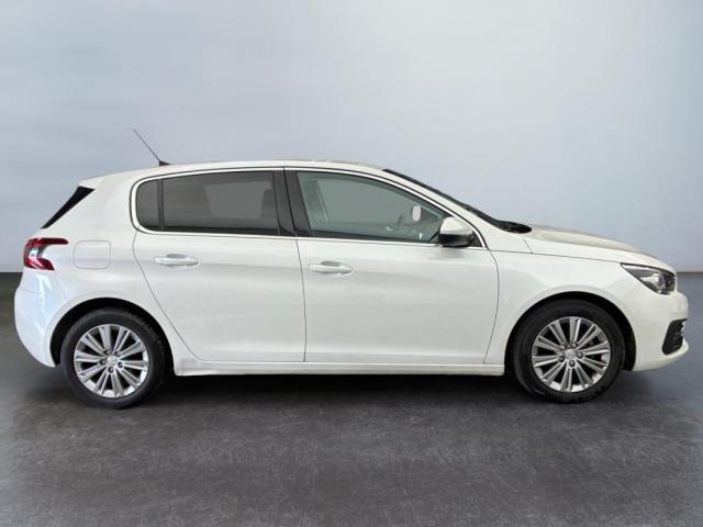 Peugeot 308 image 3