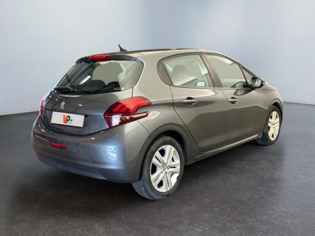 Peugeot 208 image 4