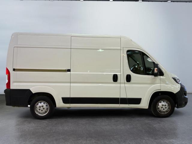 Peugeot Boxer image 1