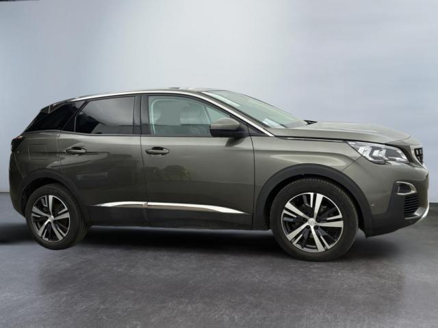 Peugeot 3008 image 3