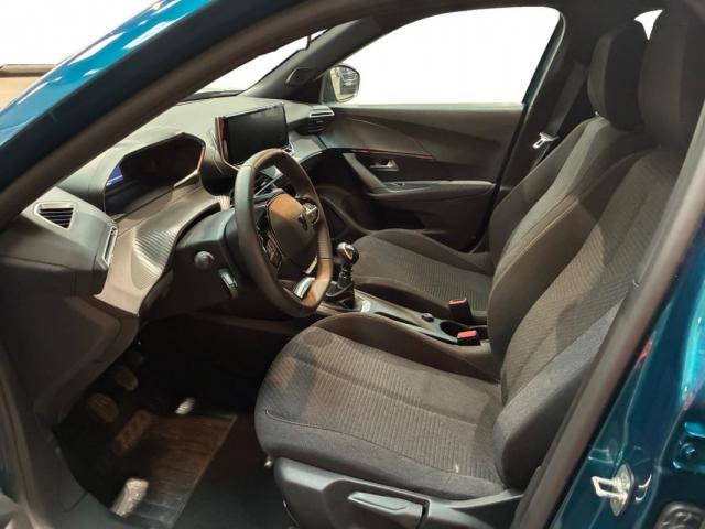 Peugeot 2008 image 6