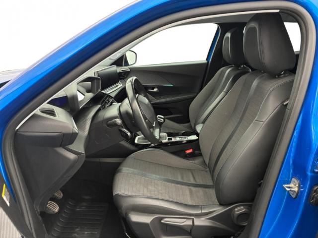 Peugeot 2008 image 3