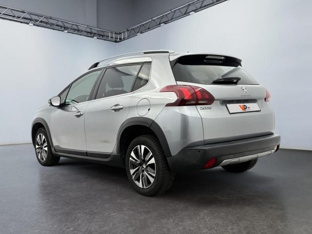 Peugeot 2008 image 8