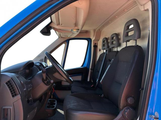 Peugeot Boxer image 1