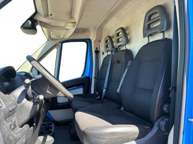 Peugeot Boxer image 2