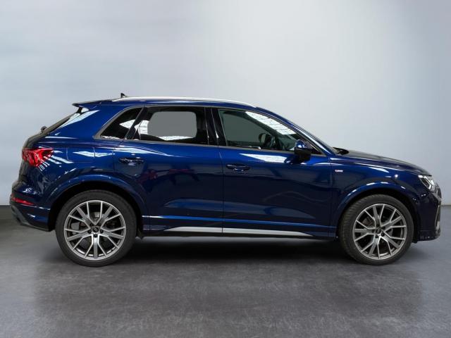 Audi Q3 image 1