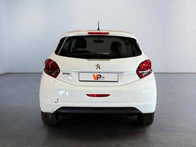 Peugeot 208 image 3