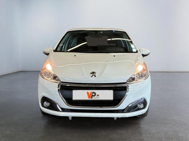Peugeot 208 image 1