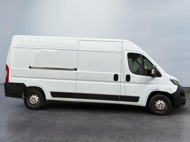 Peugeot Boxer image 2