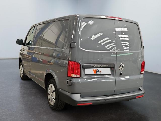 Volkswagen Transporter image 8