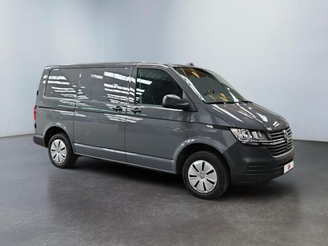 Volkswagen Transporter image 3