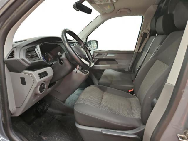 Volkswagen Transporter image 2