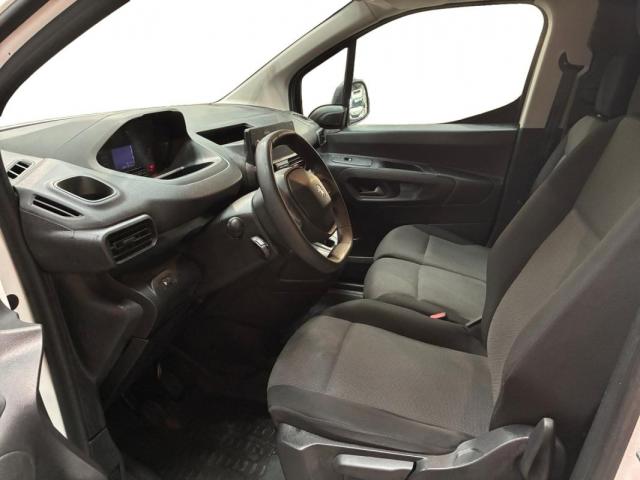 Peugeot Partner image 2