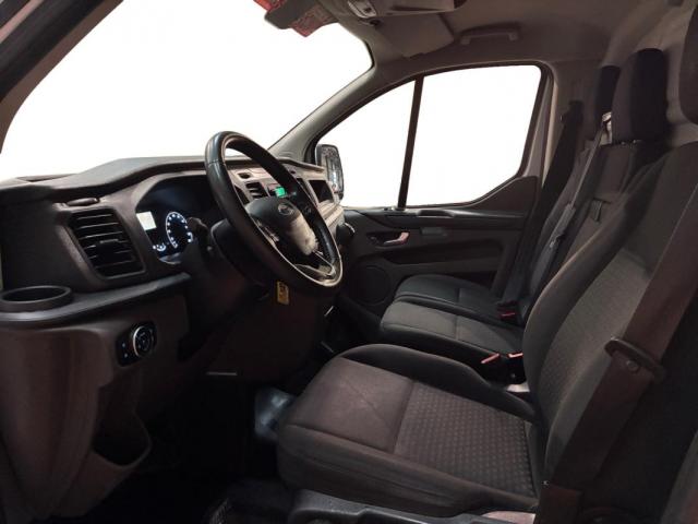 Ford Transit Custom image 1