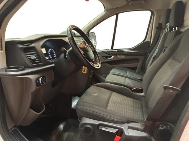 Ford Transit Custom image 1