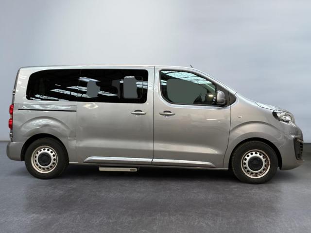 Peugeot Expert Combi image 1