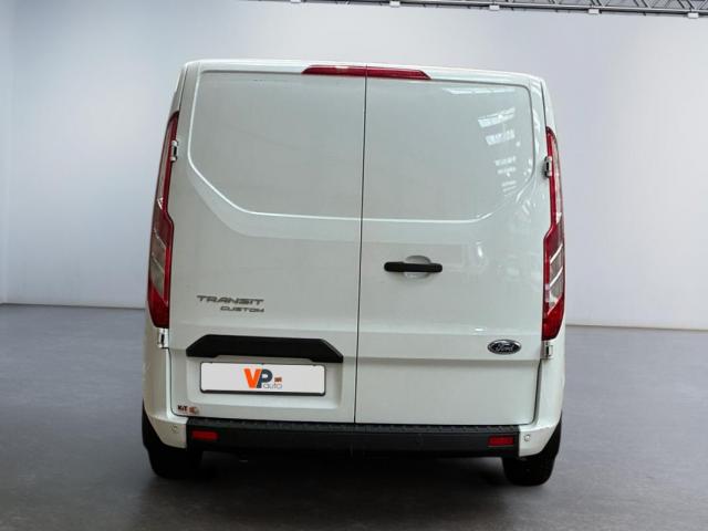 Ford Transit Custom image 3