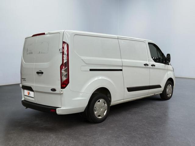 Ford Transit Custom image 3