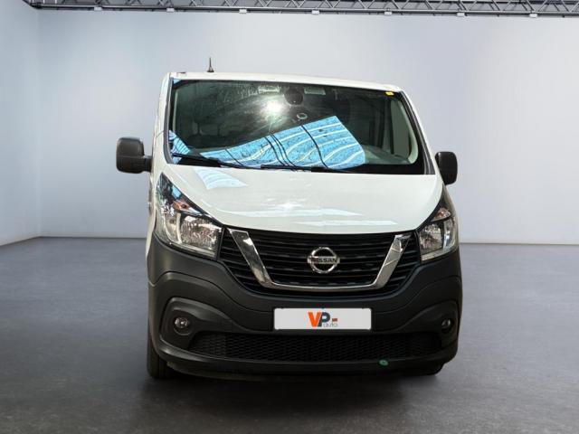 Nissan Nv300 image 6