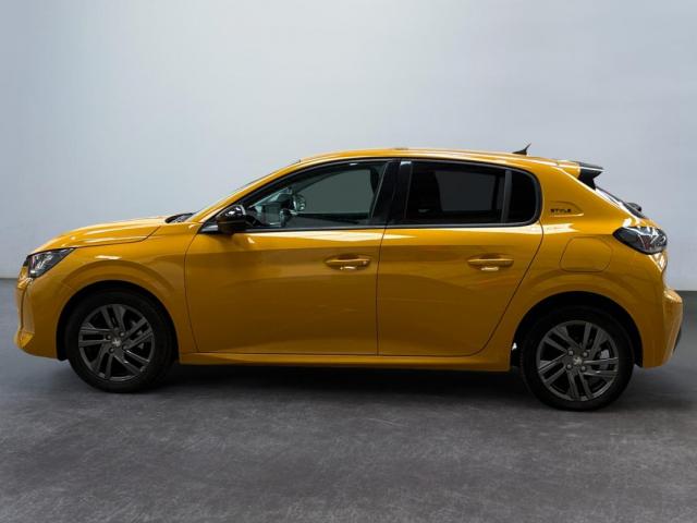 Peugeot 208 image 8