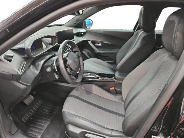 Peugeot 2008 image 2