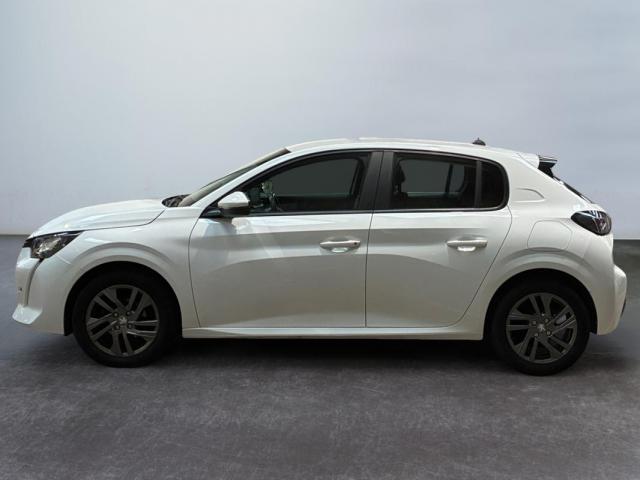 Peugeot 208 image 8