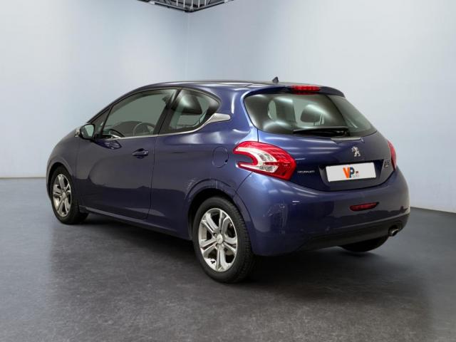 Peugeot 208 image 1
