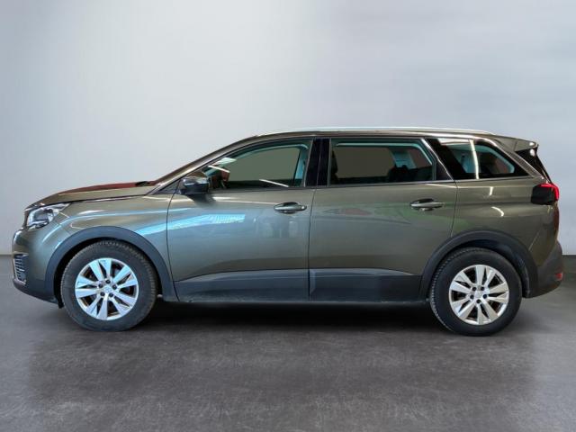 Peugeot 5008 image 3
