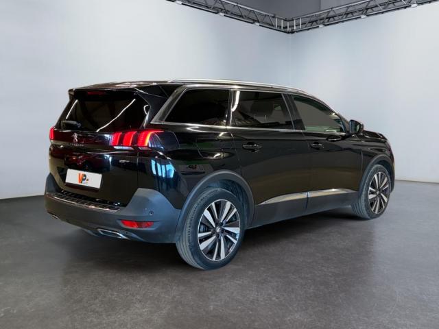 Peugeot 5008 image 1