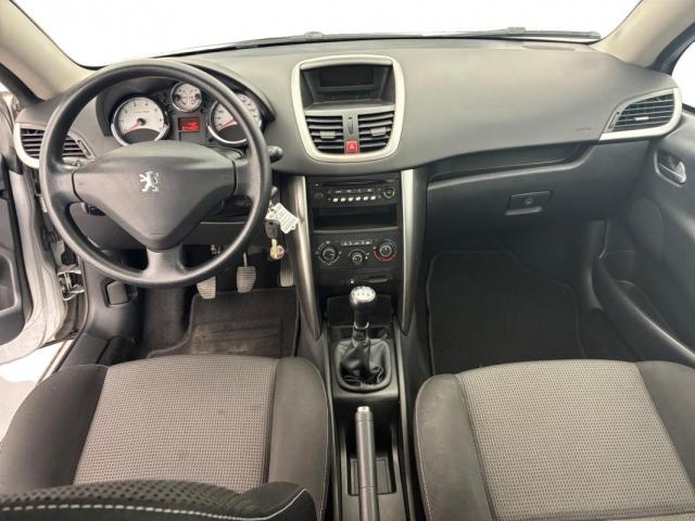 Peugeot 207 Cc image 2