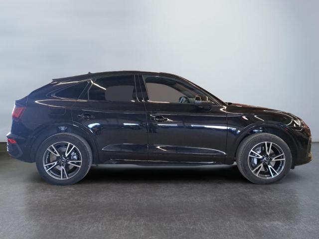 Audi Q5 Sportback image 9
