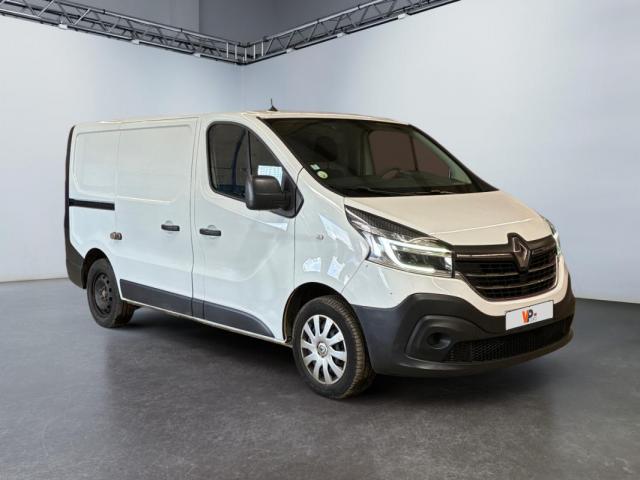 Renault Trafic image 2