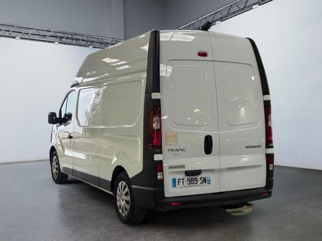 Renault Trafic image 2
