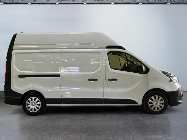 Renault Trafic image 8