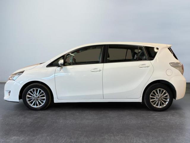 Toyota Verso image 2