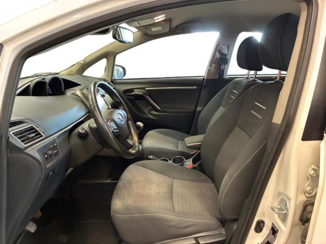 Toyota Verso image 1