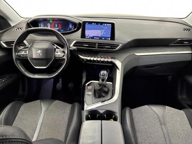 Peugeot 3008 image 3