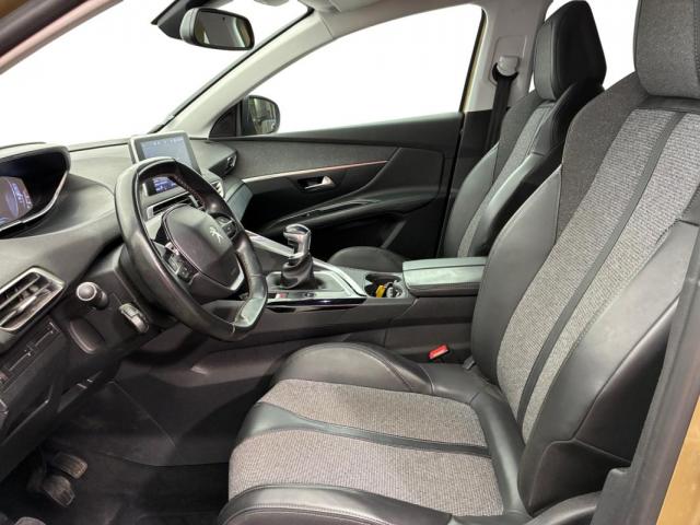 Peugeot 3008 image 2