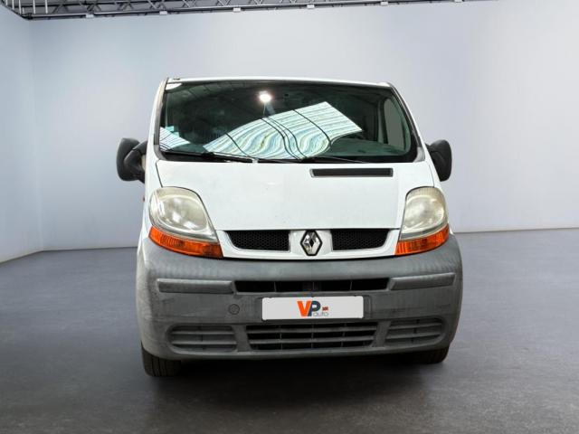 Renault Trafic image 2
