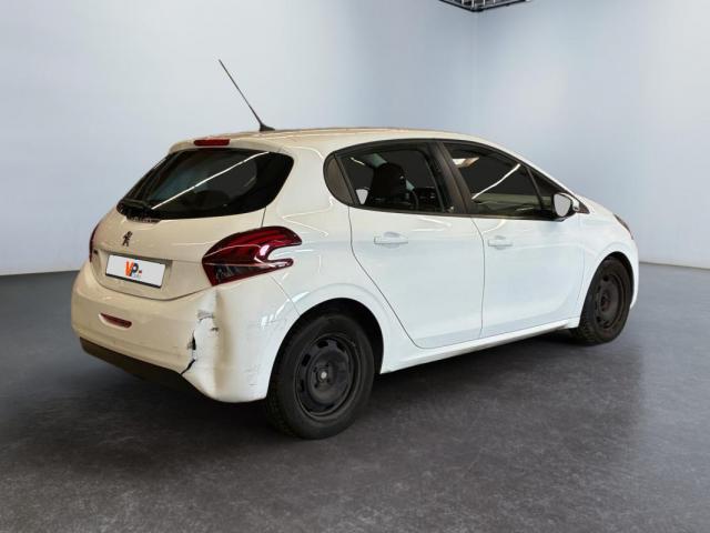 Peugeot 208 image 5