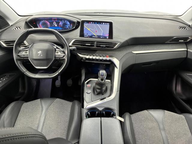 Peugeot 3008 image 3