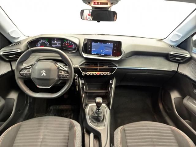 Peugeot 208 image 6